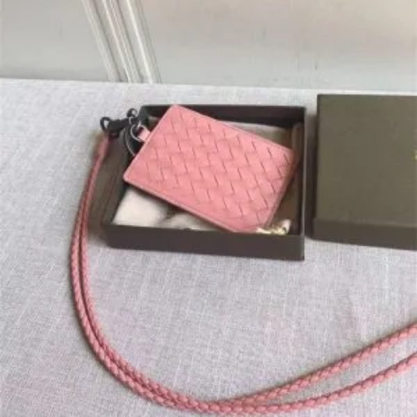 New genuine leather ID card holder, sheepskin woven chest card holder, hanging rope access card, work ID card holder, high-end employee ID card holder, hanging neck BV woven work ID card holder, hanging neck ID card holder, genuine leather chest card multifunctional ID card holder